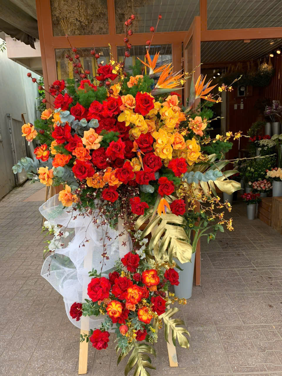 Kệ Hoa Chúc Mừng