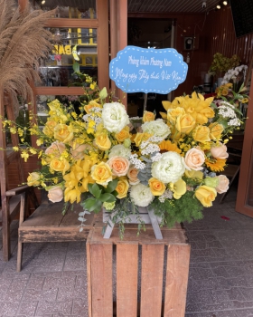 Giỏ Hoa Tươi Chúc Mừng - Hoa Tươi 