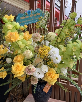 Giỏ Hoa Tươi -  Cắm Bình Tươi