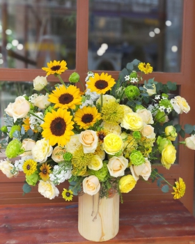 Giỏ Hoa Tươi - Mẫu Hoa Đẹp LV555