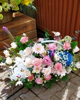 Giỏ Hoa Tươi Chúc Mừng LV-9002