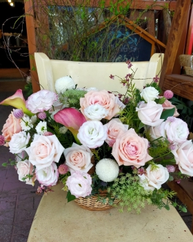 Giỏ Hoa Tươi Chúc Mừng LV-7662