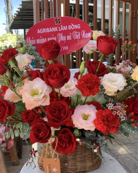 Giỏ Hoa Chúc Mừng Lễ 20/10 LV-0022