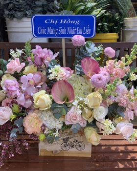 Giỏ Hoa Tươi Chúc Mừng Sinh Nhật LV-1609