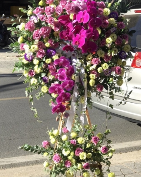 Kệ Hoa Tươi Chia Buồn - Kệ Hoa Đẹp LV109