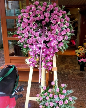 Kệ hoa tươi chia buồn hiện đại - kệ hoa đẹp LV 5241