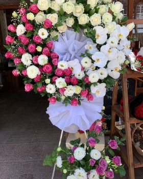 Kệ Hoa Tươi Chia Buồn LV-8665