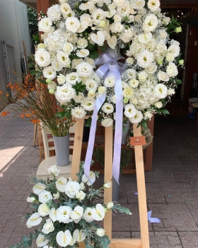 Kệ Hoa Tươi Chia Buồn - Kệ Hoa Đẹp LV1966