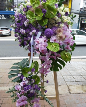 Kệ Hoa Tươi Chia Buồn - Kệ Hoa Đẹp LV4066