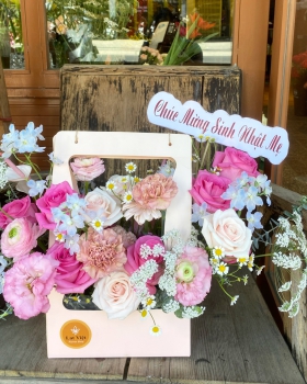 Giỏ Hoa Tươi Chúc Mừng Sinh Nhật LV-F012