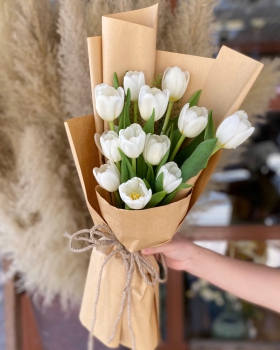 Bó Hoa Tươi Chúc Mừng - Hoa Tulip TN025