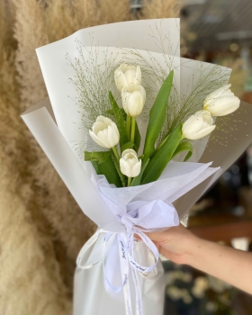 Bó Hoa Tươi Chúc Mừng - Hoa Tulip TN026