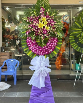 Hoa Tươi Chia Buồn - Kệ Hoa Tươi LV867