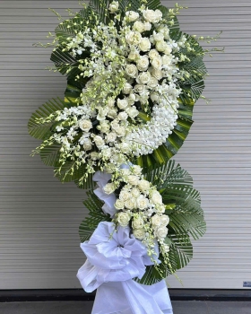 Hoa Tươi Chia Buồn - Kệ Hoa Tươi LV683