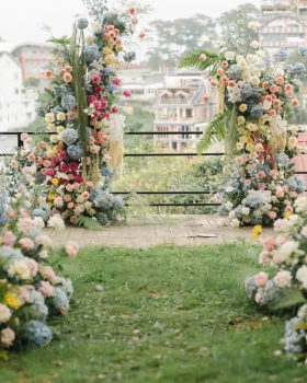 Hoa Sự Kiện - Trang Trí Hoa Cưới Ngoài Trời LV01