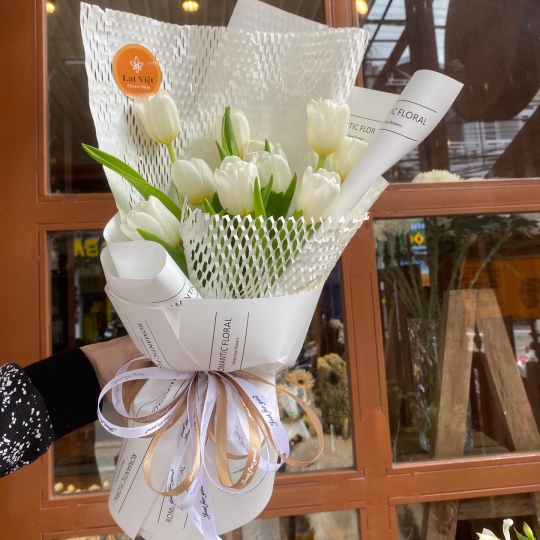 Bó Hoa Chúc Mừng - Bó Hoa Tươi LV-8347