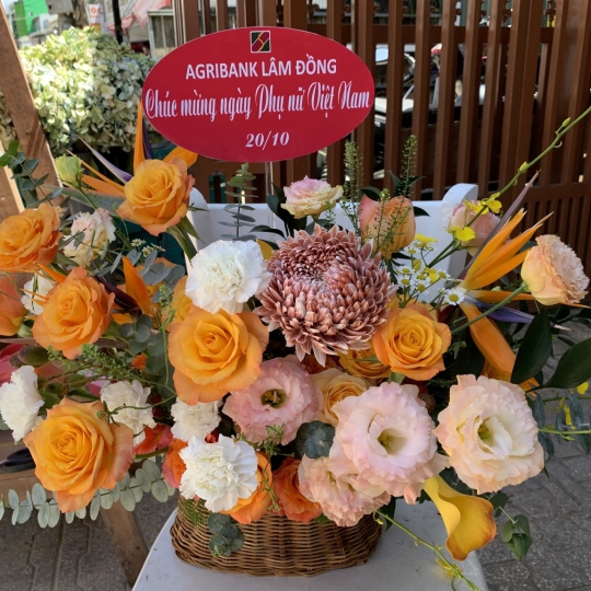 Giỏ Hoa Chúc Mừng Lễ 20/10 LV-902