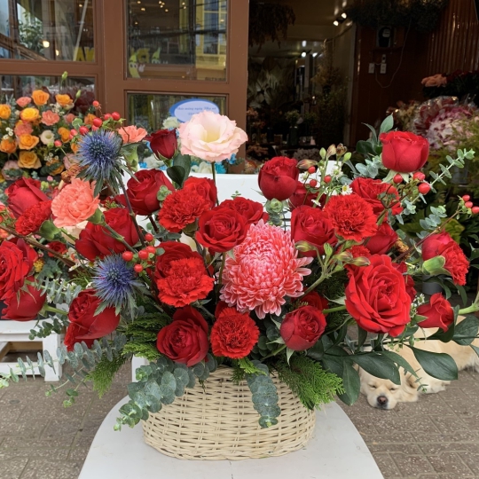 Giỏ Hoa Chúc Mừng - Giỏ Hoa Tươi LV-0103