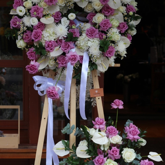 Kệ Hoa Tươi Chia Buồn LV5665