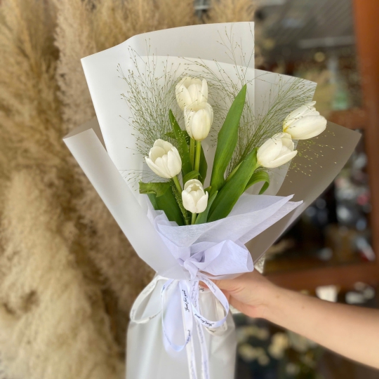 Bó Hoa Tươi Chúc Mừng - Hoa Tulip TN026