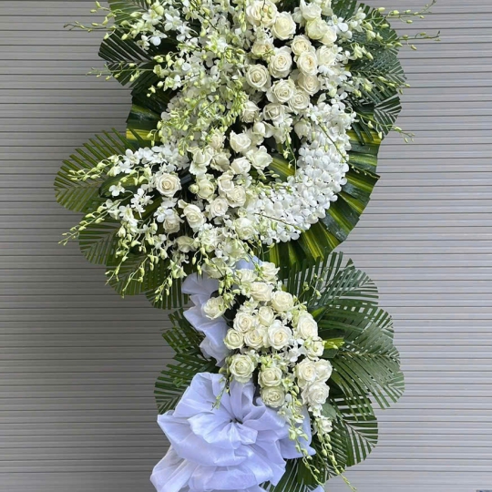 Hoa Tươi Chia Buồn - Kệ Hoa Tươi LV683