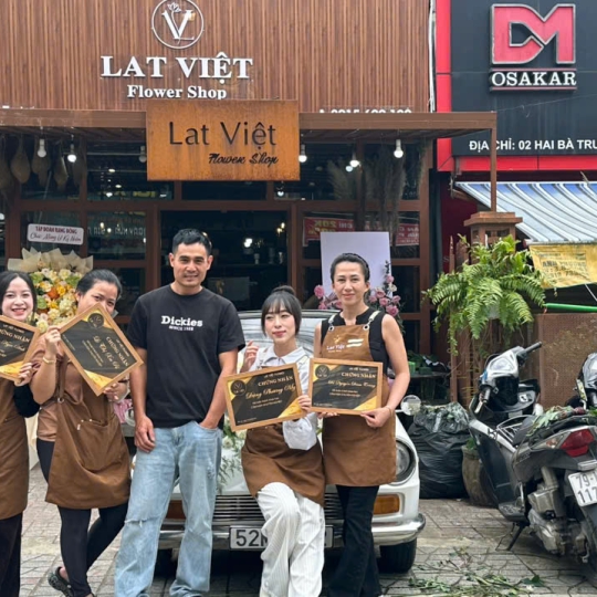Khóa Học Cắm Hoa Lat Việt LV0